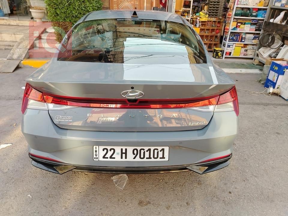 Hyundai Elantra